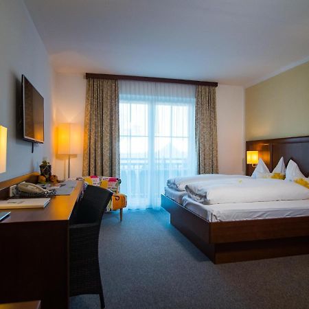 Tennis Golf Hotel Hoellrigl Kottingbrunn Exterior foto