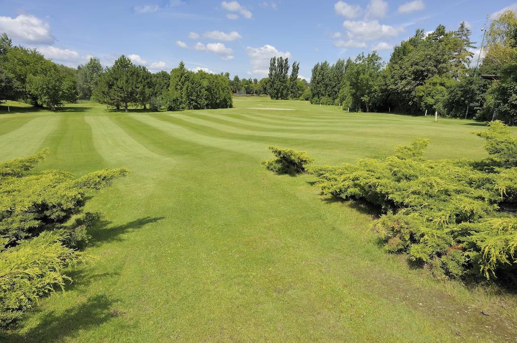 Tennis Golf Hotel Hoellrigl Kottingbrunn Exterior foto