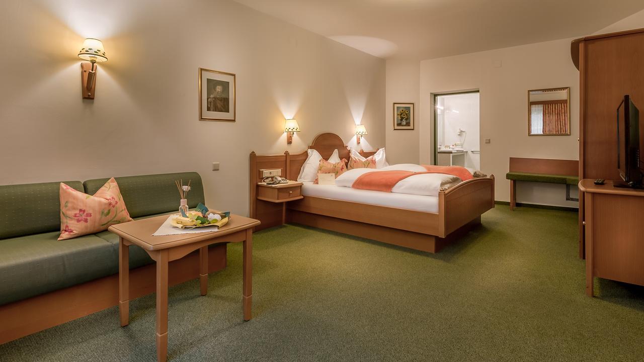 Tennis Golf Hotel Hoellrigl Kottingbrunn Exterior foto