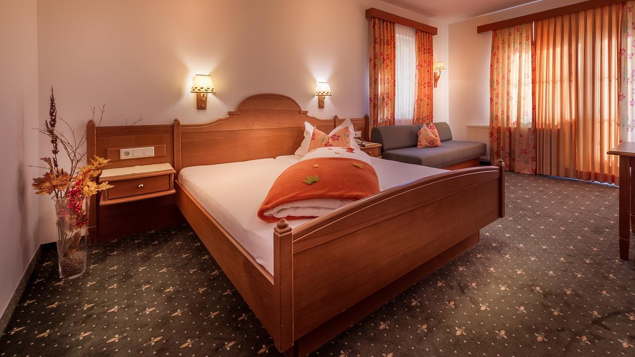 Tennis Golf Hotel Hoellrigl Kottingbrunn Exterior foto